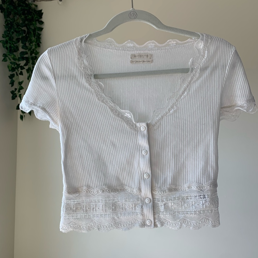 UO Darcy Lace Trim Button-Up Crop Top